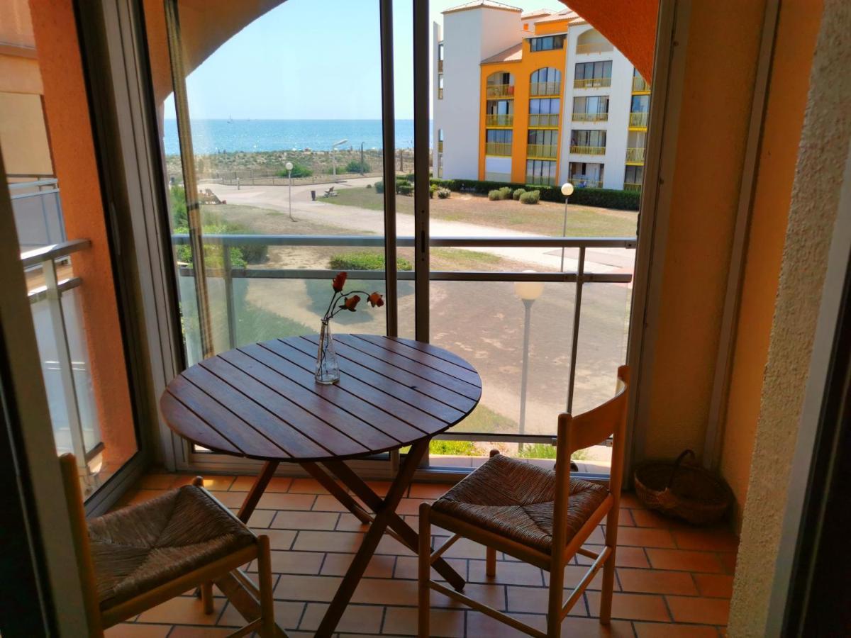 Cap De Mer - Vue Sur Mer - Une Chambre - Une Terrasse - Acces Direct Plage - Commerces A Proximites Ле Баркарес Экстерьер фото